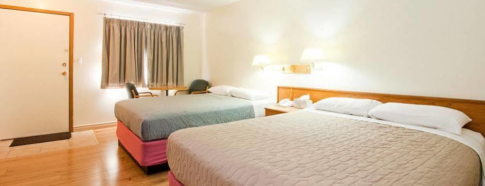 Horizon Motel Saint Albert Esterno foto